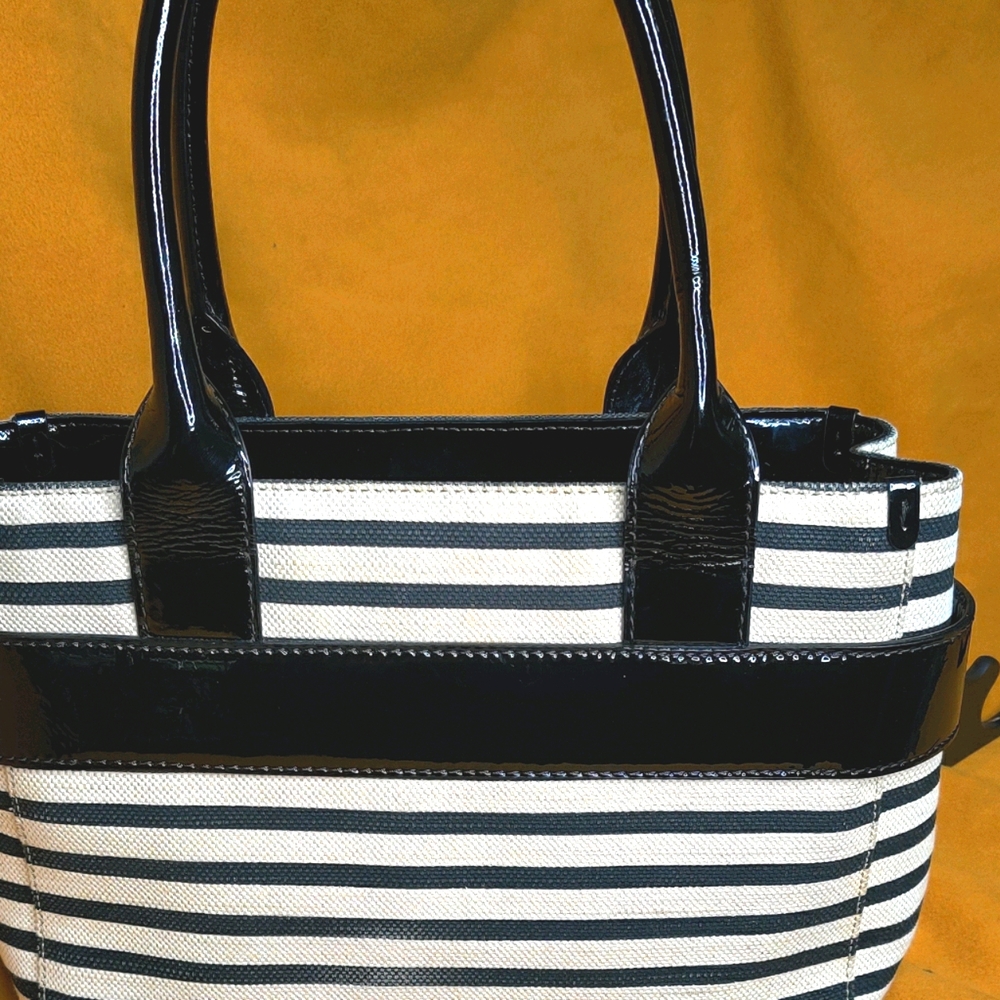 Kate Spade Canvas & Leather Bag 🌺BUNDLE & SAVE🌺 - Picture 4 of 7